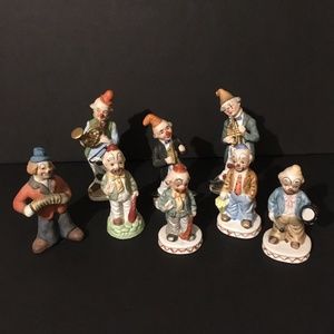 Vintage set of 8 porcelain clown figures